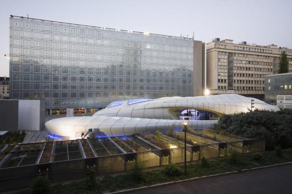 Pavilionul Chanel. Zaha Hadid