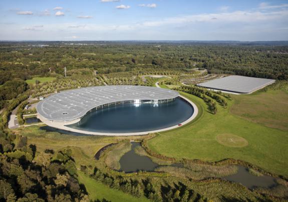 Centrul McLaren. Foster and Partners