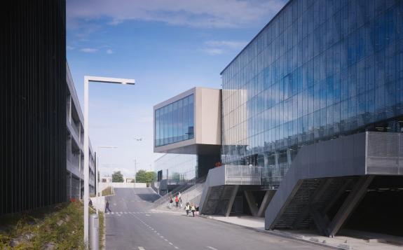 Noul centru comercial al aeroportului Charles de Gaulle, in valoare de 185 de milioane de euro, in programul RIFF 2014